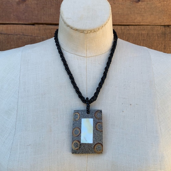 VTG 90s Abstract Abalone Necklace Handmade in Bali - Picture 1 of 10